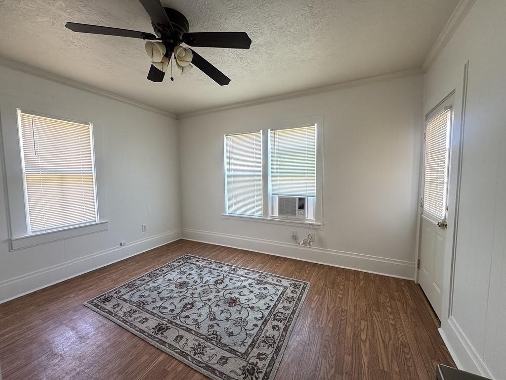 3405 Hwy 290 - Photo 4