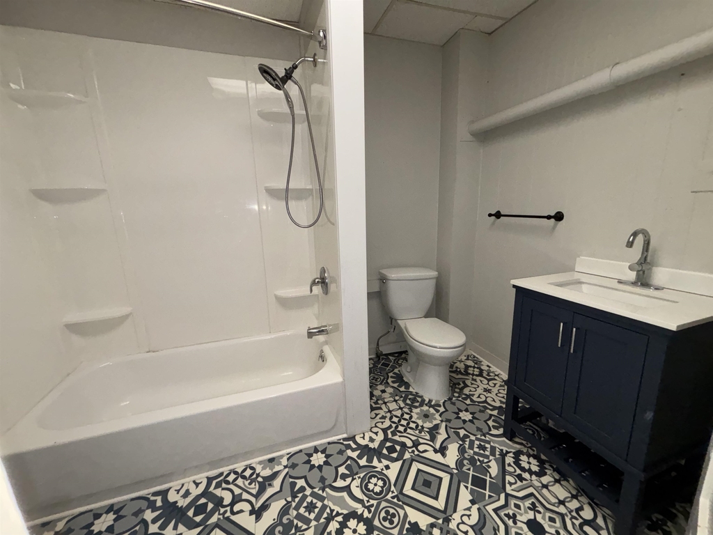 75 North Main - Photo 14