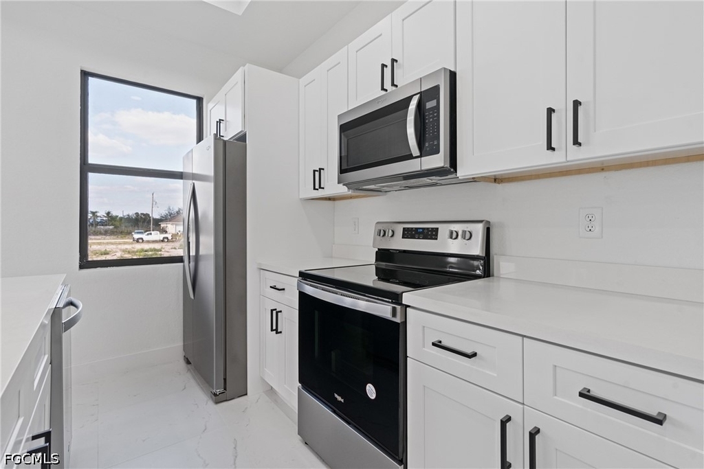 2618 69th Street W - Photo 10