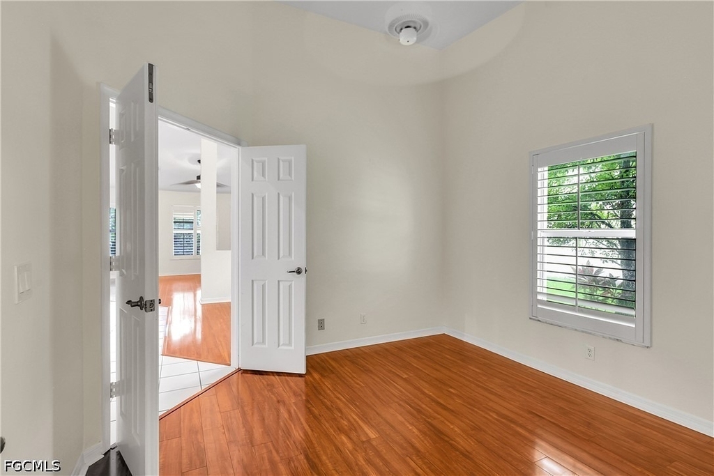 22203 Seashore Circle - Photo 28