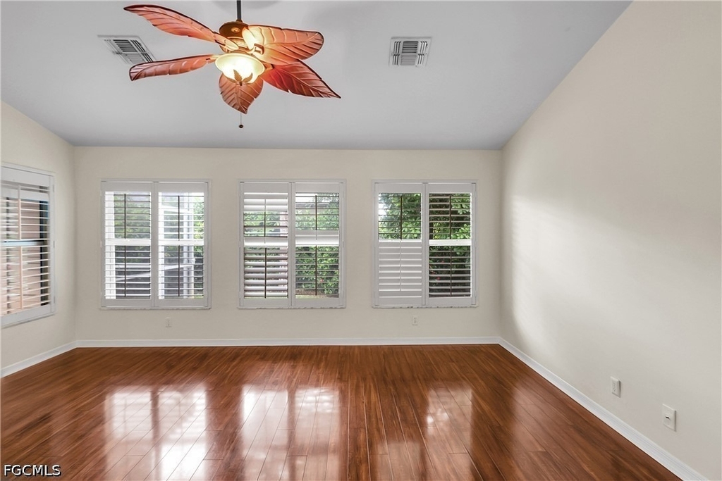 22203 Seashore Circle - Photo 6