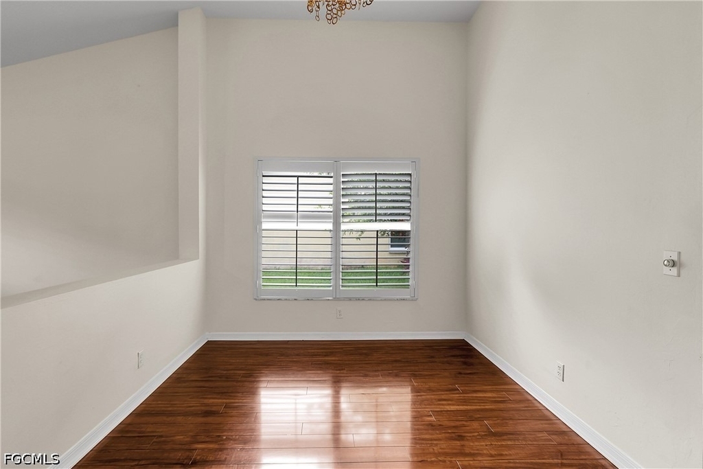 22203 Seashore Circle - Photo 9