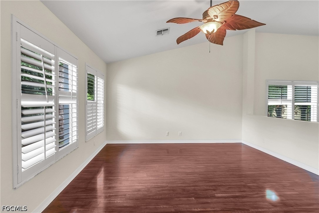 22203 Seashore Circle - Photo 8