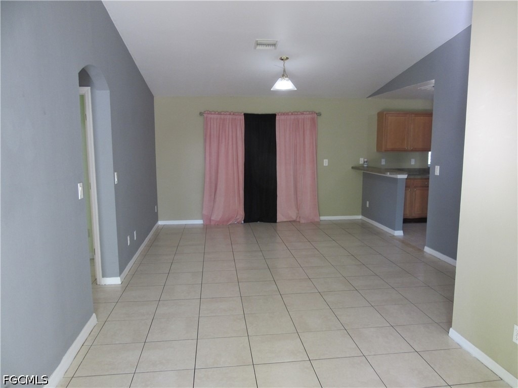 922 Eisenhower Boulevard - Photo 2