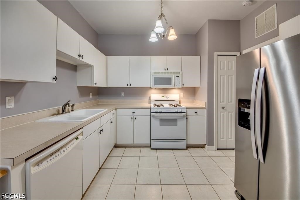 10541 Diamante Way - Photo 7