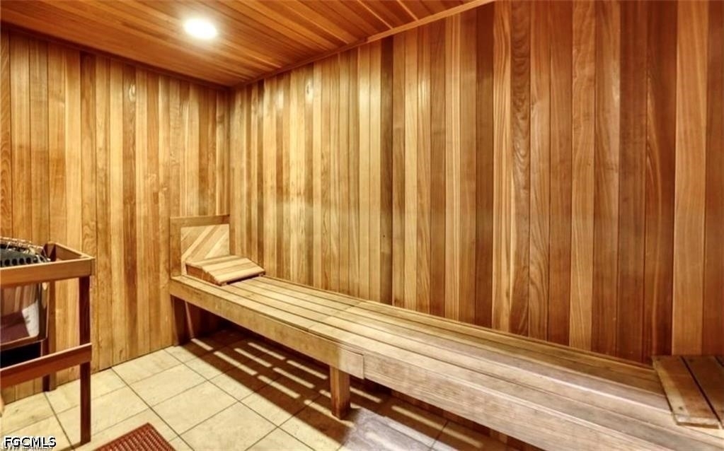 10243 Via Colomba Circle - Photo 29