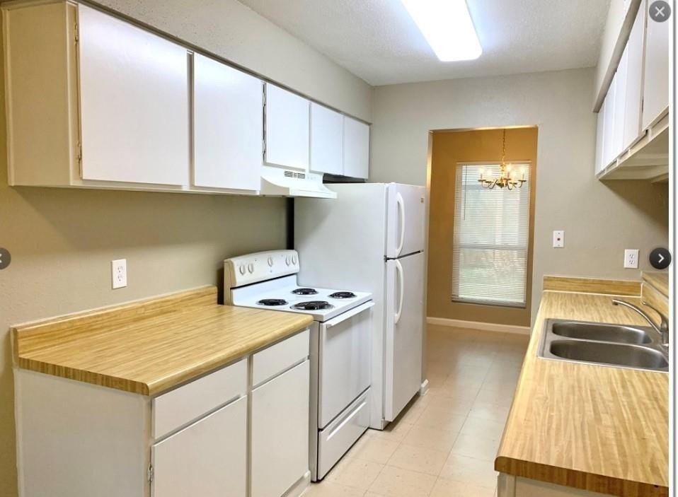 2200 Cypress Landing Drive - Photo 3