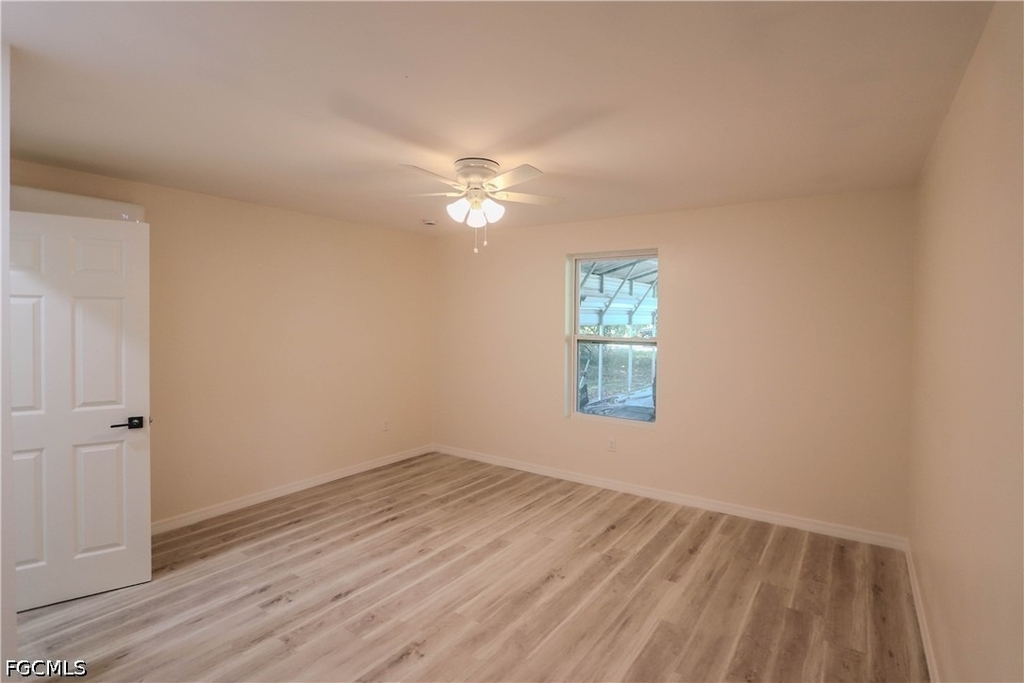 2222 Unity Avenue - Photo 5