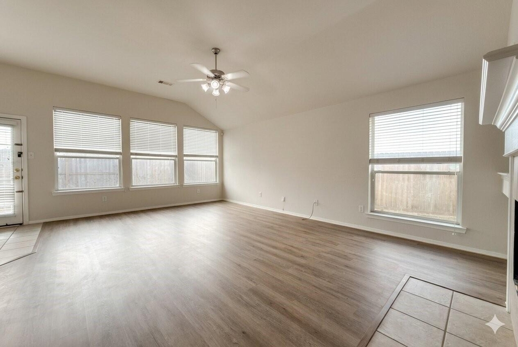 6015 Ida Rose Court - Photo 9