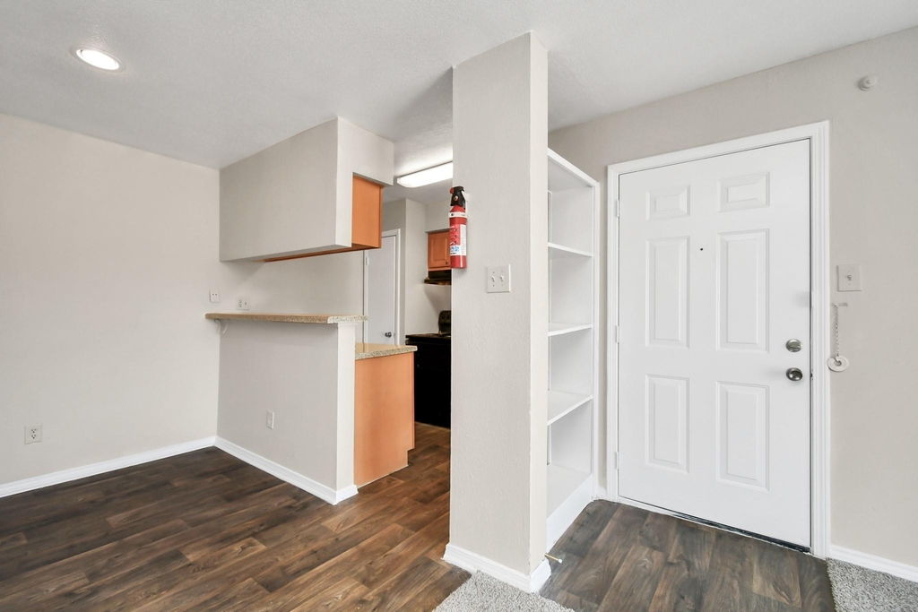 7700 W Airport Boulevard - Photo 10