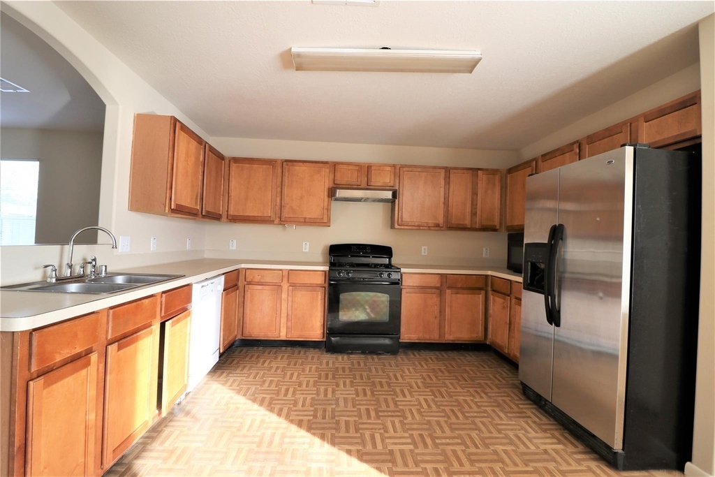 6803 Hayman Drive - Photo 3