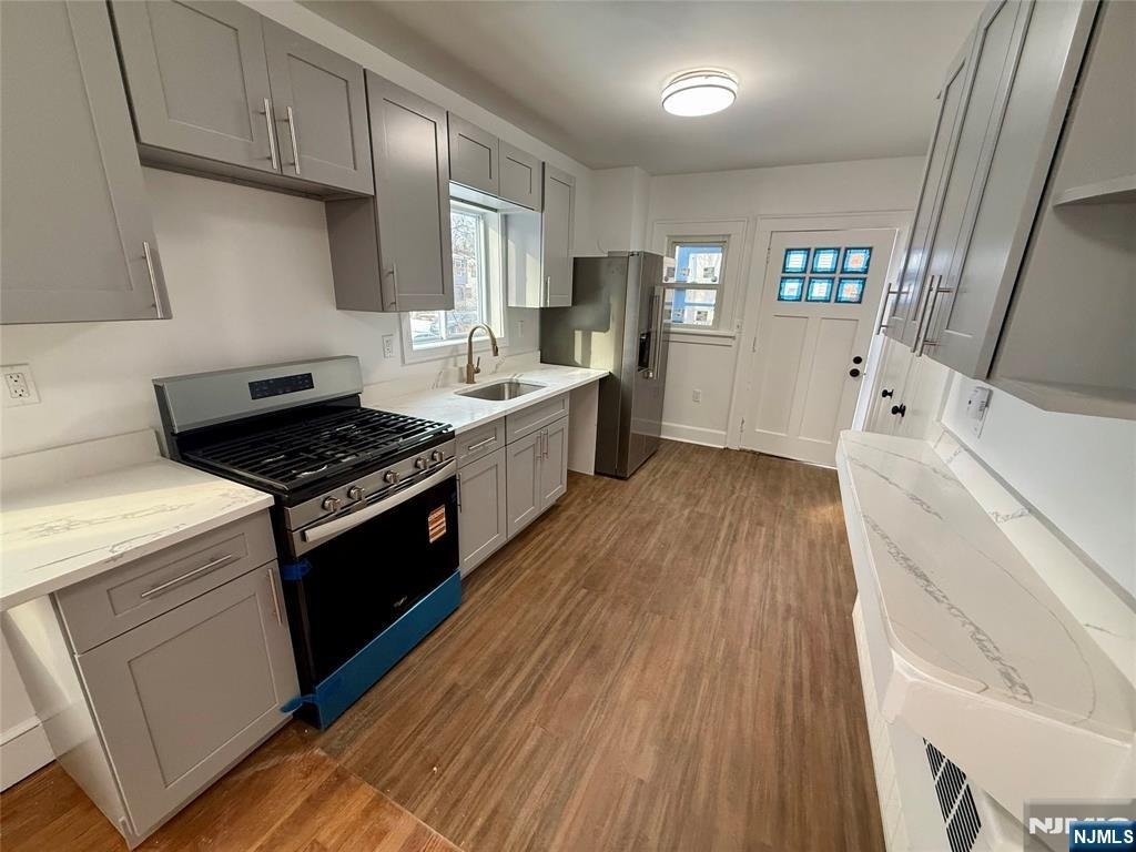 131 W Ramapo - Photo 3