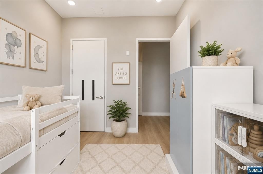 271 Millburn - Photo 15