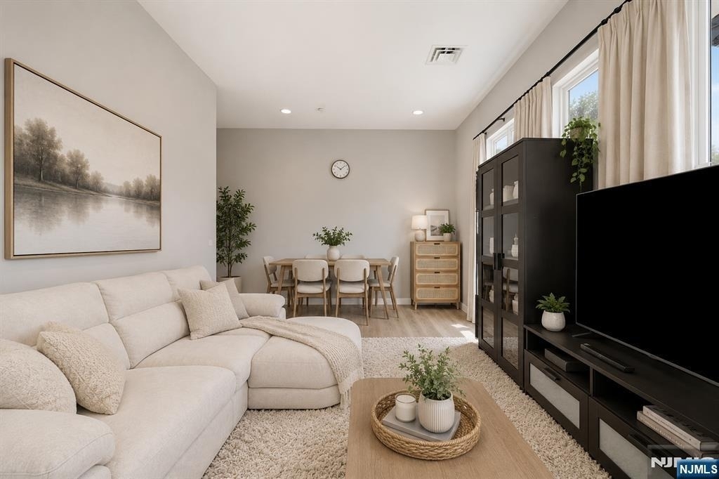 271 Millburn - Photo 13