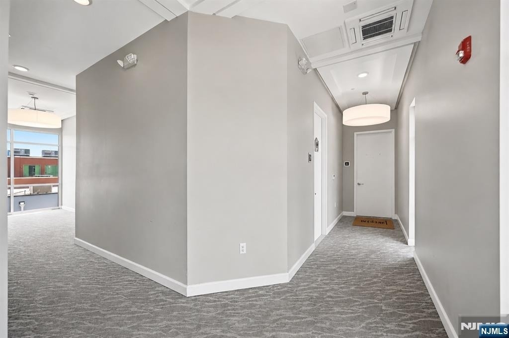 271 Millburn - Photo 5