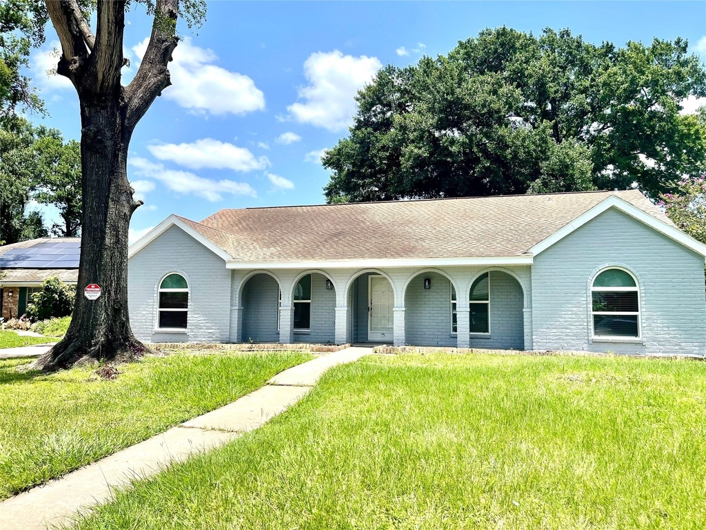 9626 Hearthwood Drive - Photo 2