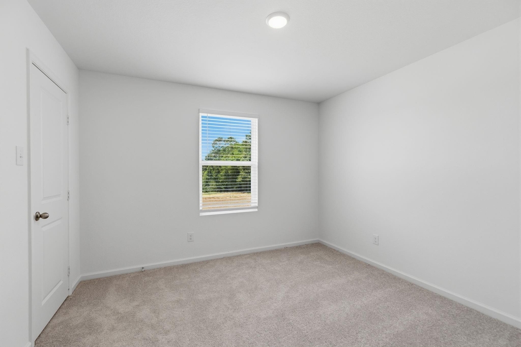 15052 Ronan Drive - Photo 16