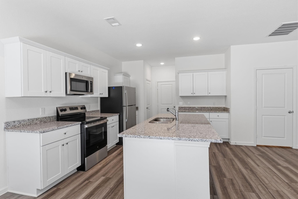 15052 Ronan Drive - Photo 9
