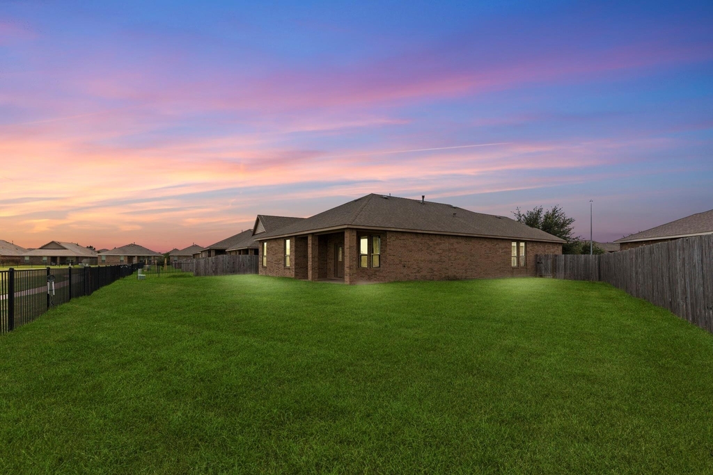 23607 Legano Drive - Photo 2