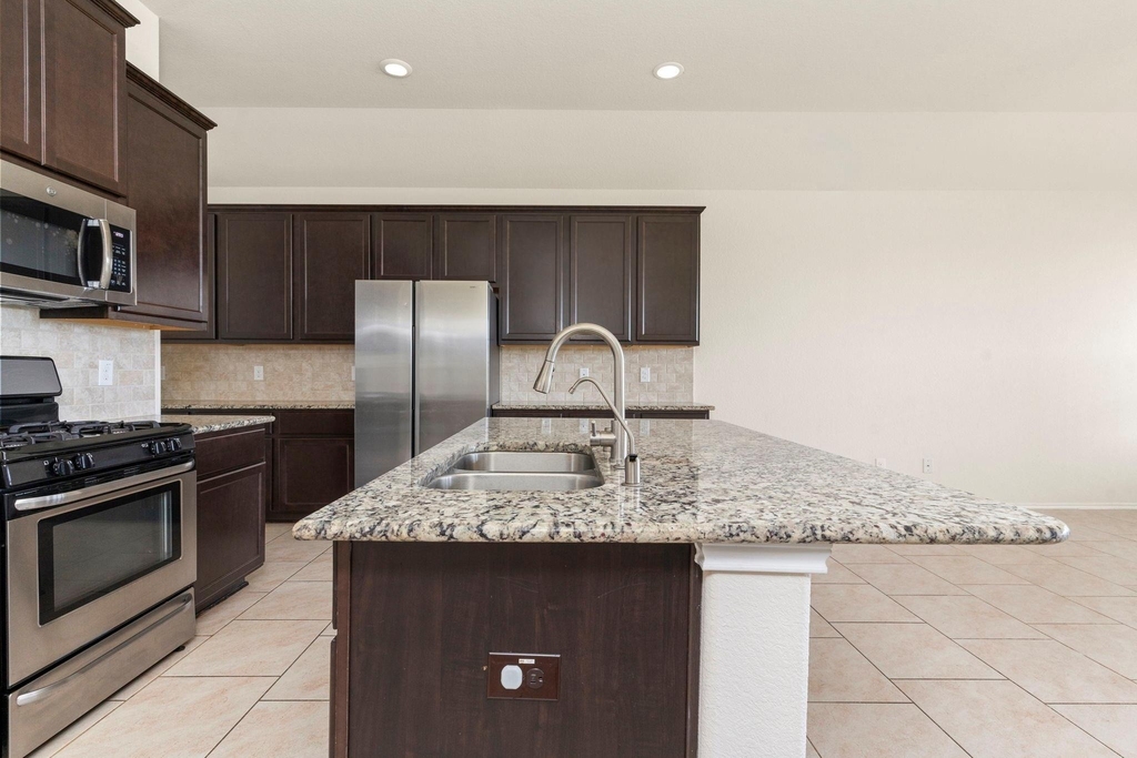 23607 Legano Drive - Photo 19