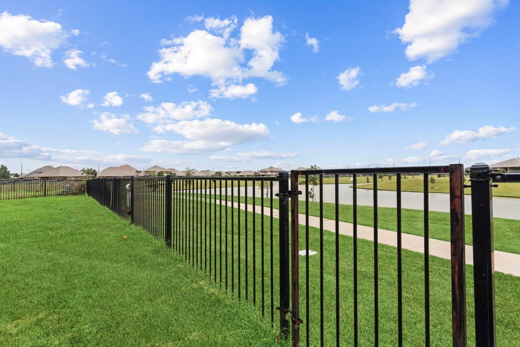23607 Legano Drive - Photo 38