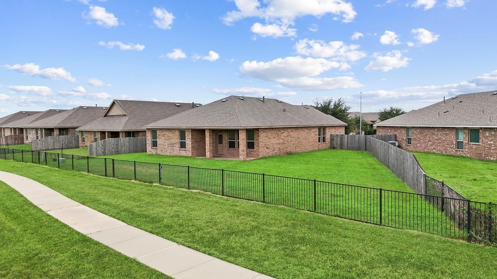 23607 Legano Drive - Photo 41