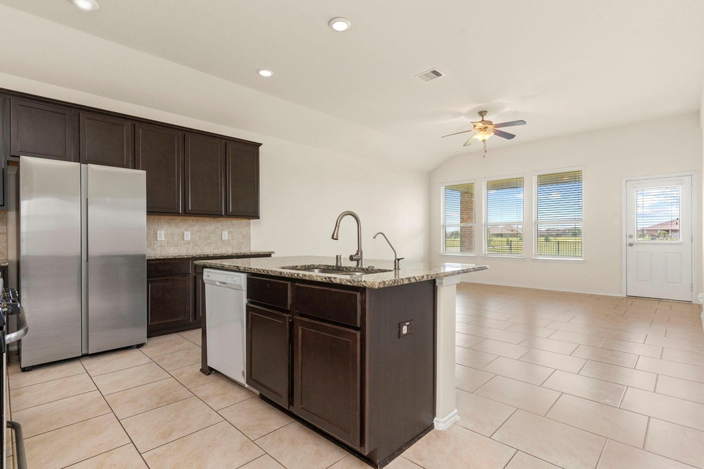 23607 Legano Drive - Photo 18