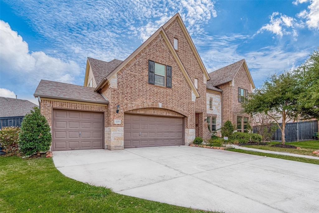 4219 Reagan Ridge Court - Photo 2