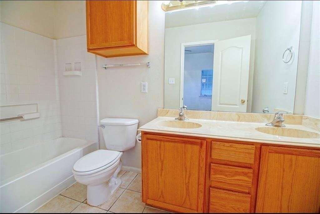 1209 Lovett Street - Photo 8