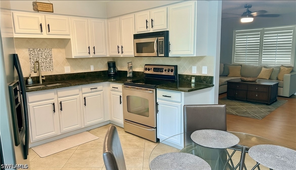 633 Palm View Drive - Photo 3