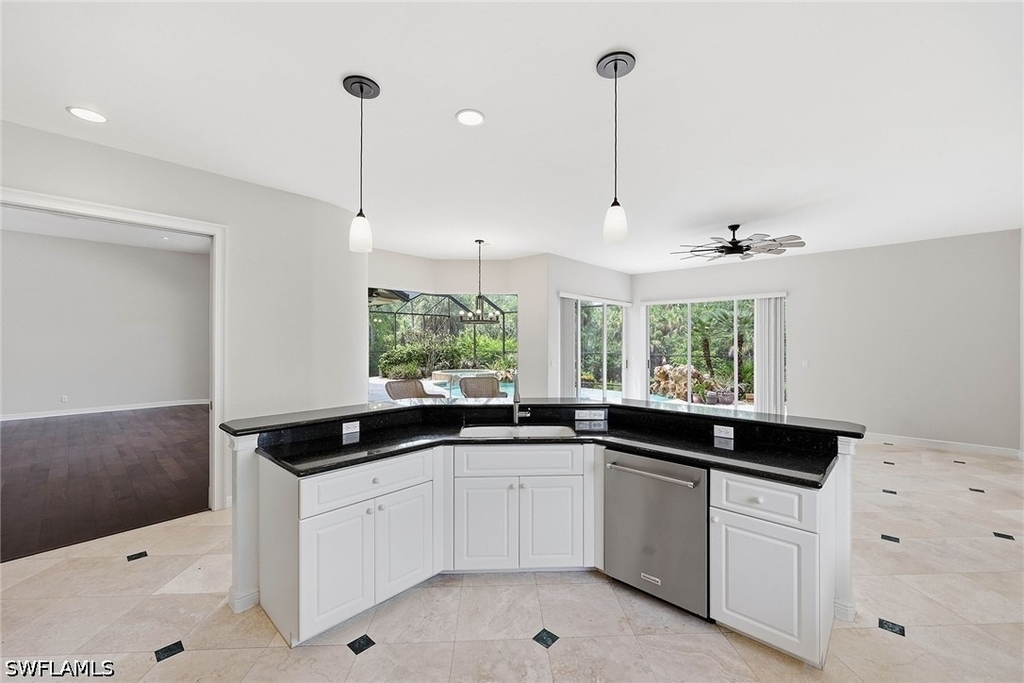 25820 Creekbend Drive - Photo 11