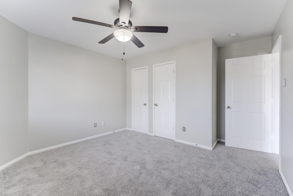 12415 Silversmine Drive - Photo 27