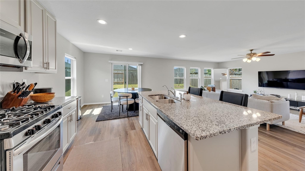 2147 Twisted Cedar Court - Photo 10