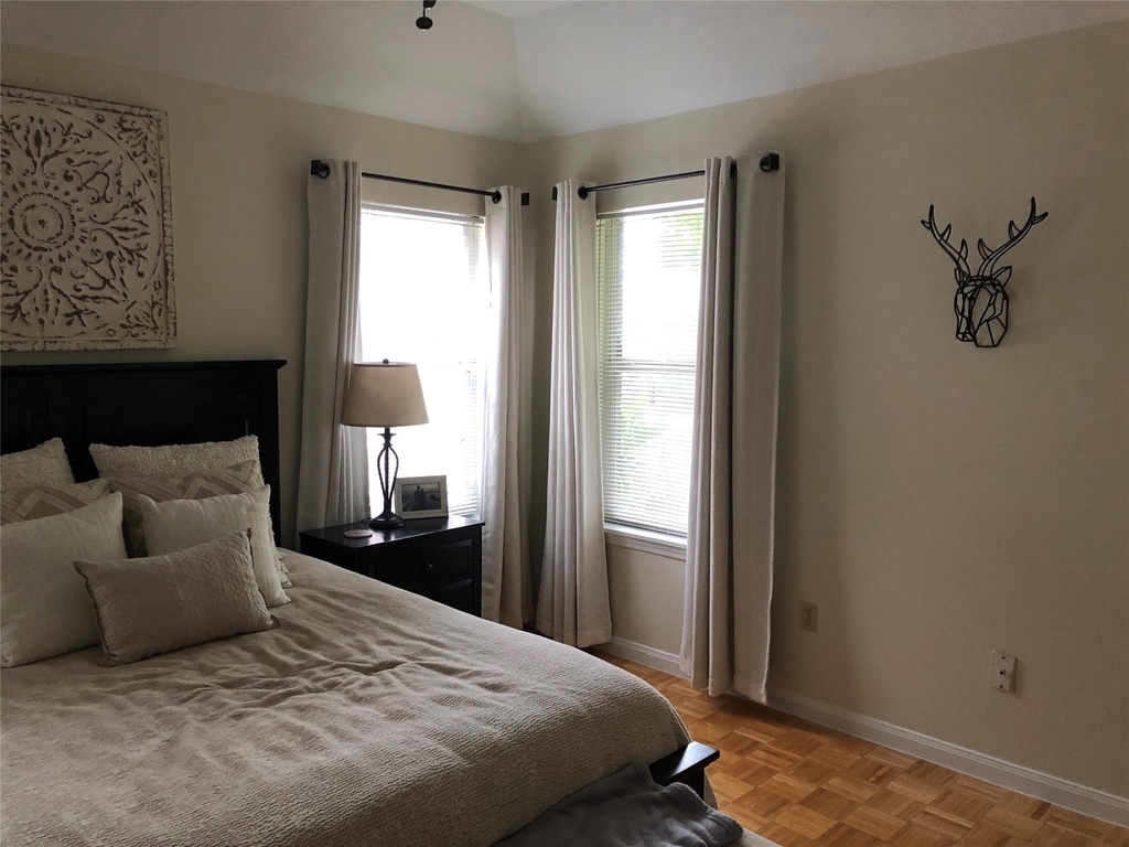 1522 24th Street - Photo 3
