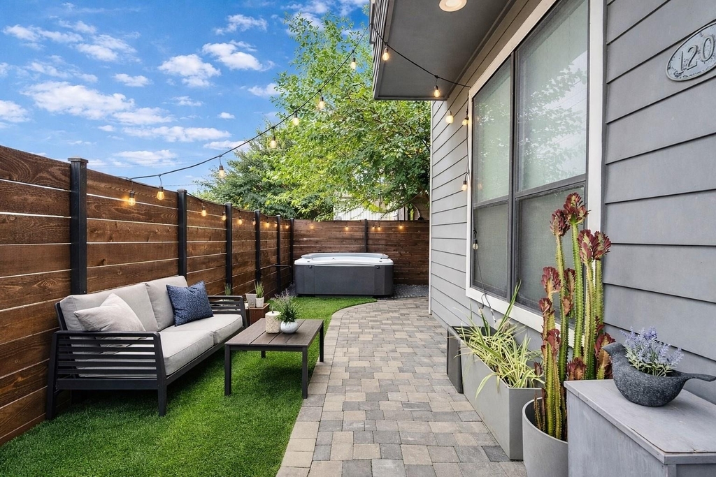 1206 W 14th Street - Photo 6