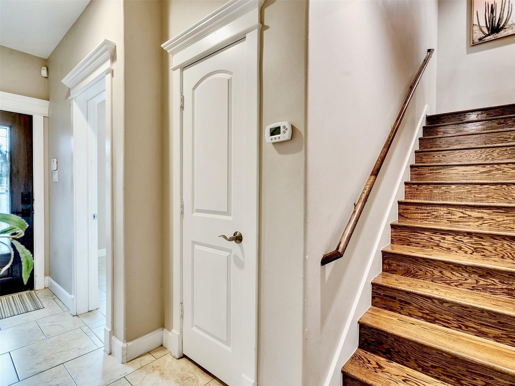 1206 W 14th Street - Photo 13