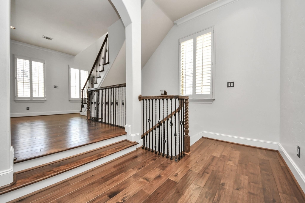 710 Jackson Hill Street - Photo 8