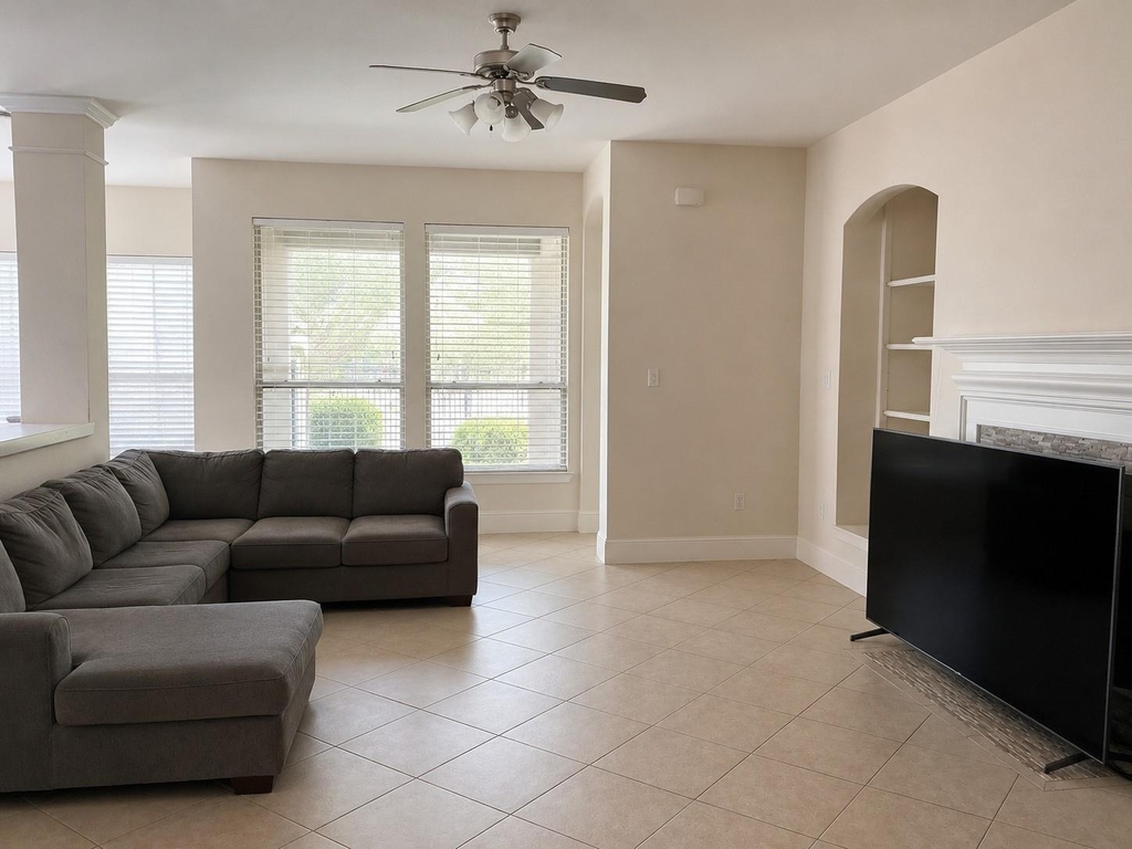 515 Newington Lane - Photo 3