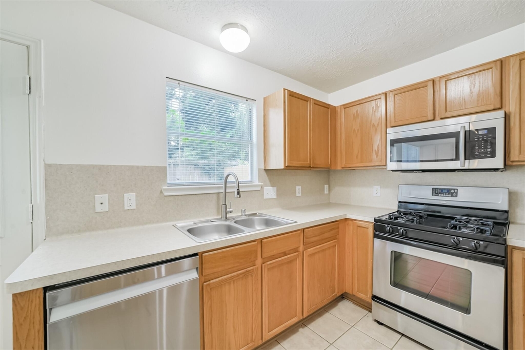 33318 Cottonwood Bend - Photo 13