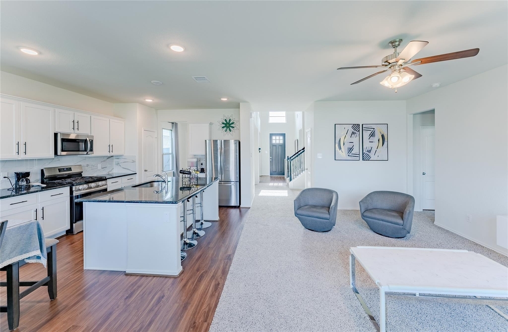 8327 Threadfin Way - Photo 10