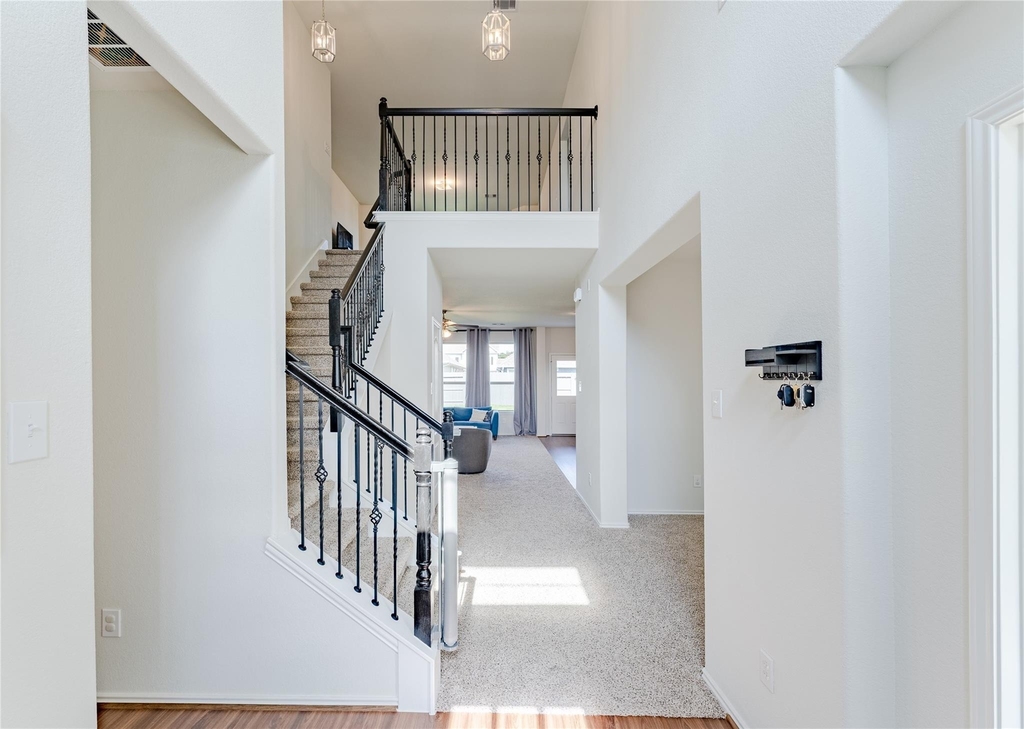 8327 Threadfin Way - Photo 5