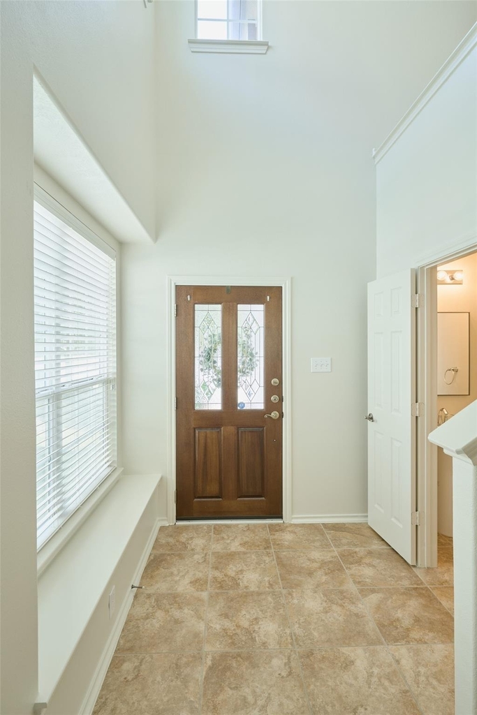 327 Bloomhill Place - Photo 8