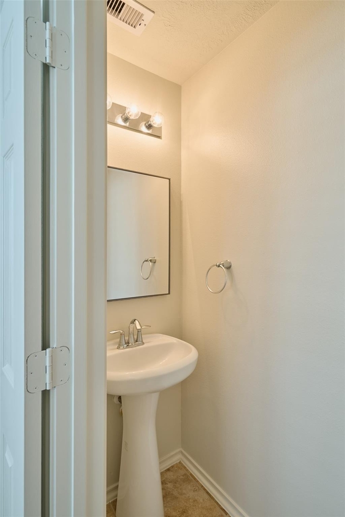 327 Bloomhill Place - Photo 7
