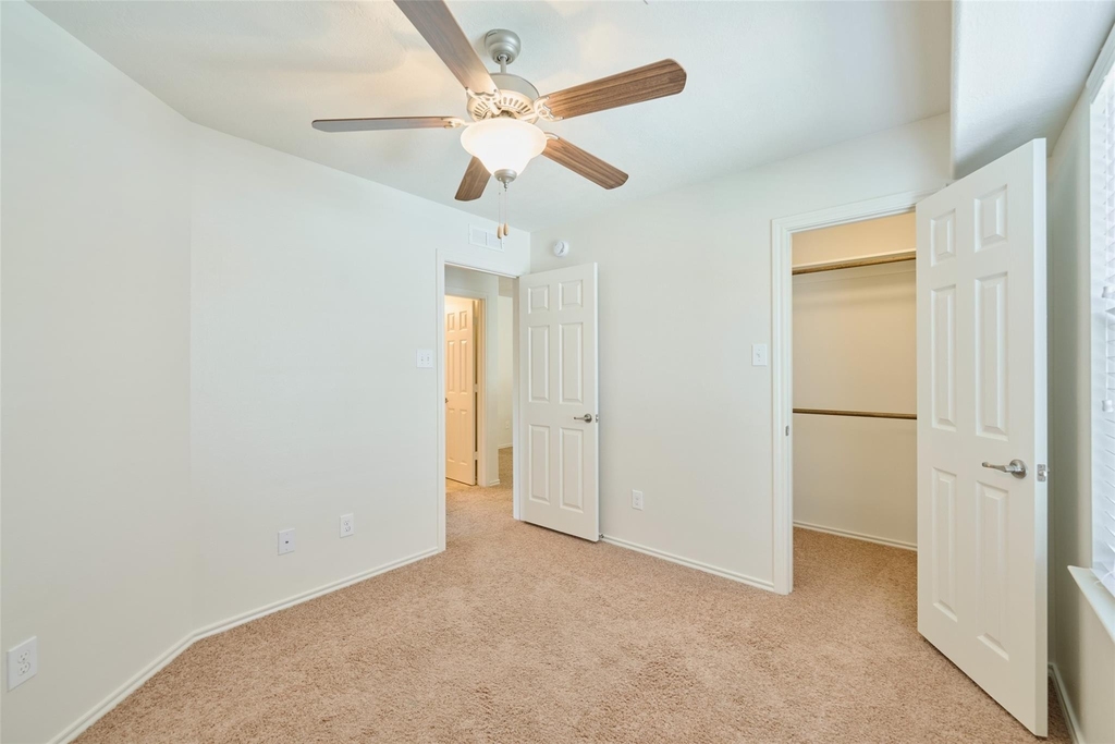 327 Bloomhill Place - Photo 30