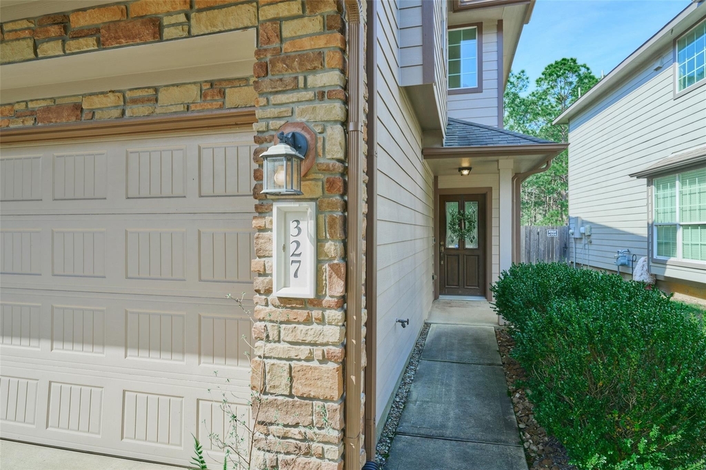 327 Bloomhill Place - Photo 3