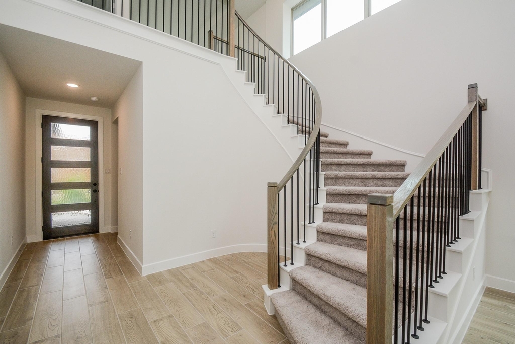 4407 Ruby Garden Court - Photo 2
