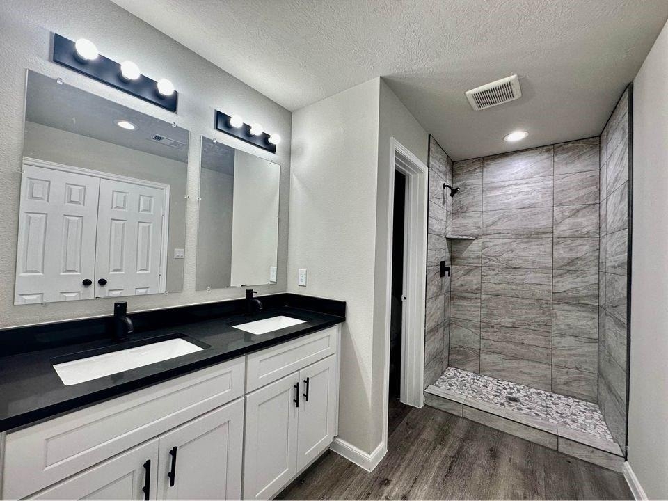 4302 Hirsch Road - Photo 10