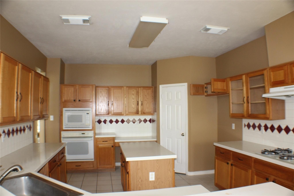 12231 Ashford Park Drive - Photo 14