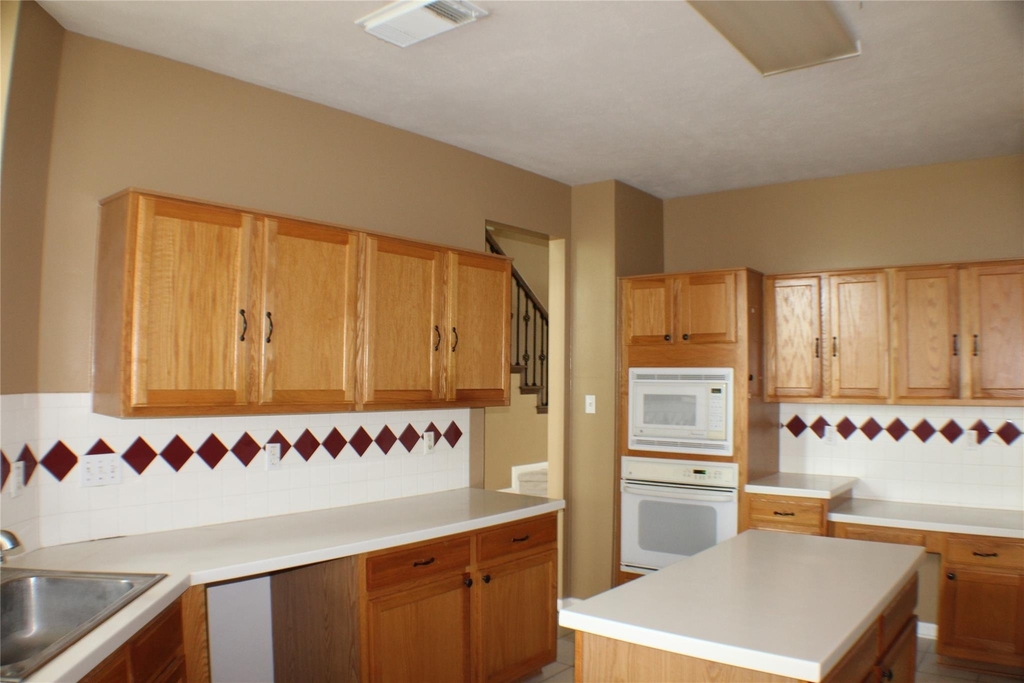 12231 Ashford Park Drive - Photo 13