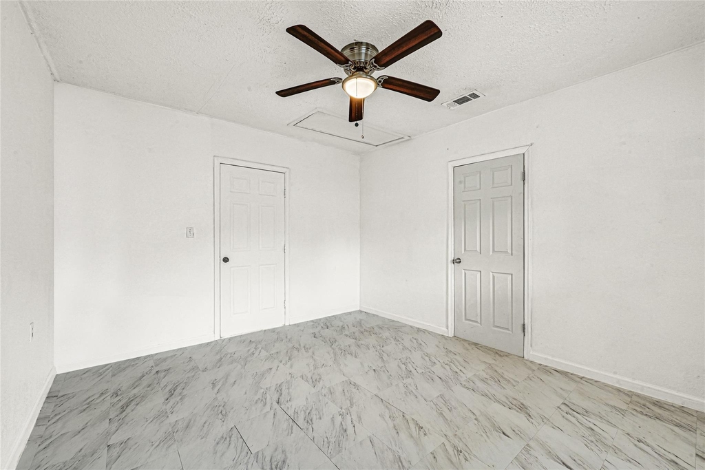14336 Victoria Street - Photo 13